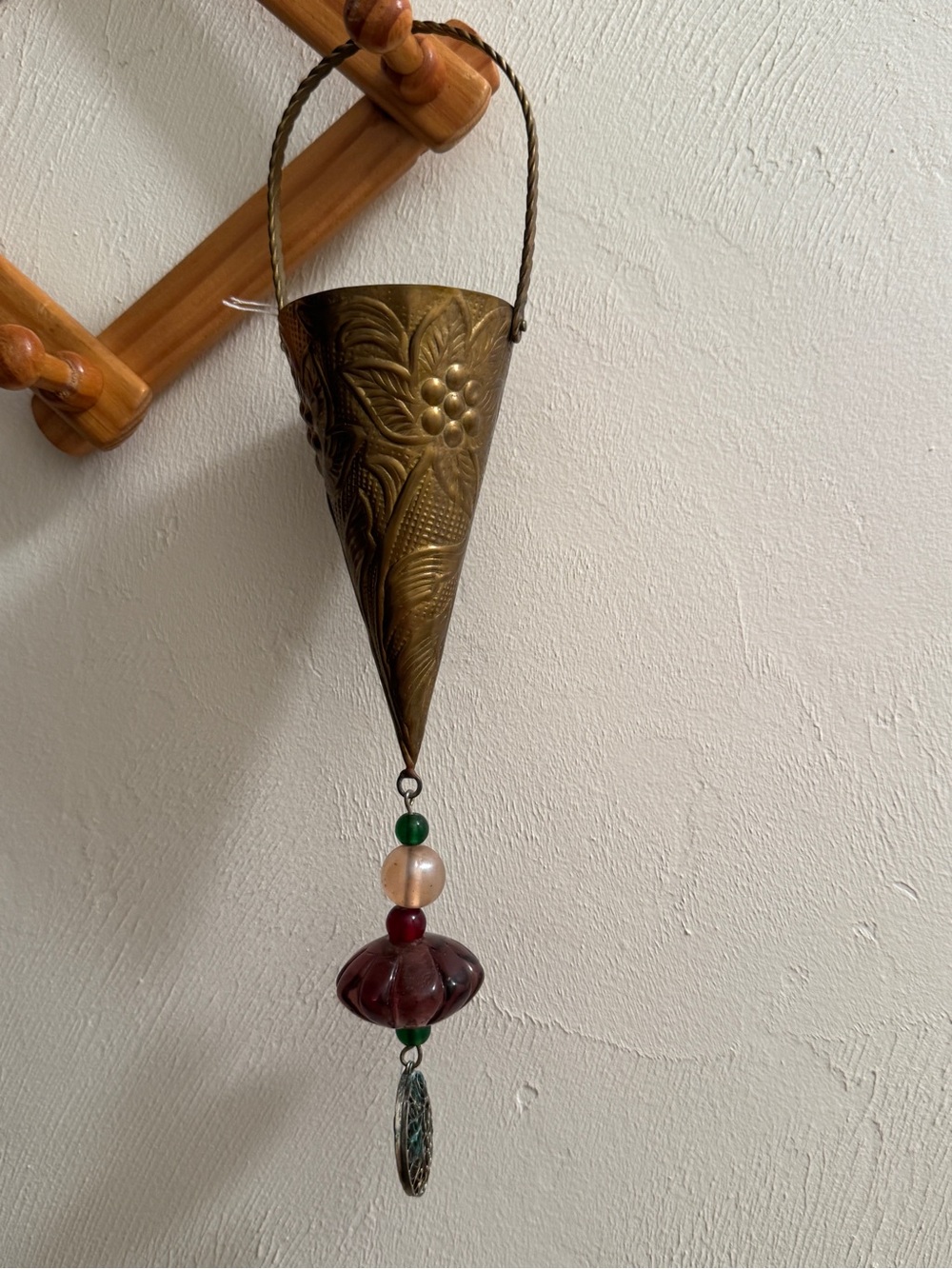 VTG Two's Company Brass Cone Wall Pocket Vase Embossed Floral Beaded Dangle Boho